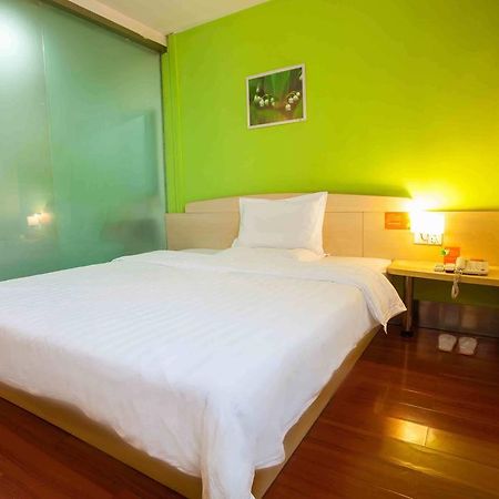 7Days Inn Nanchang North Railway Station Square Pokoj fotografie